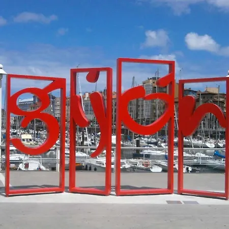 Begona Centro By Flowhome Διαμέρισμα Χιχόν